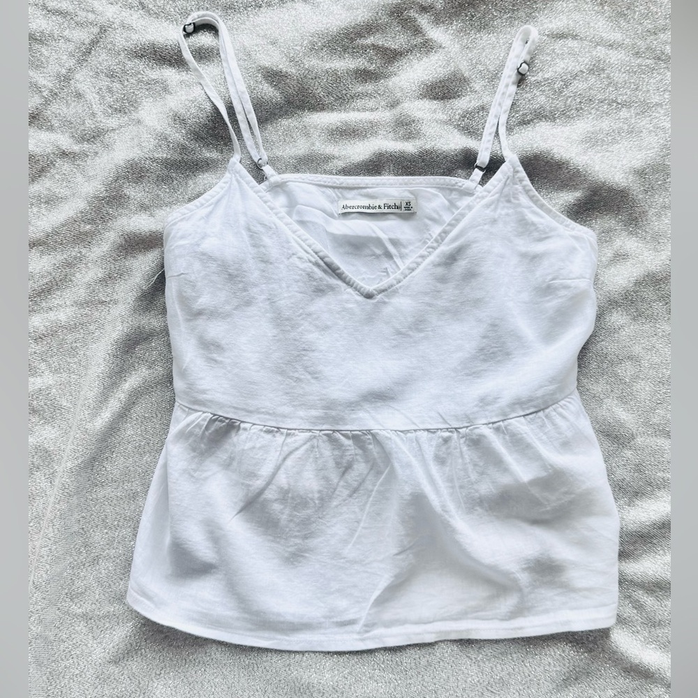 Abercrombie & Fitch Linen Blend V-Neck Cami Cropped Tank Top - Picture 2 of 5